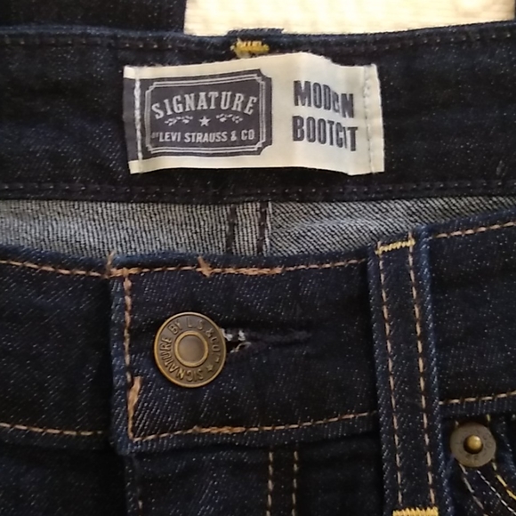 Signature Levi Jeans - Picture 4 of 7